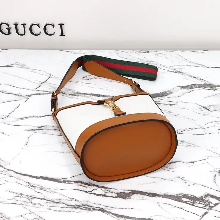 Fashionrepsfam ru Prada 2407YZ0005 Bags 0814